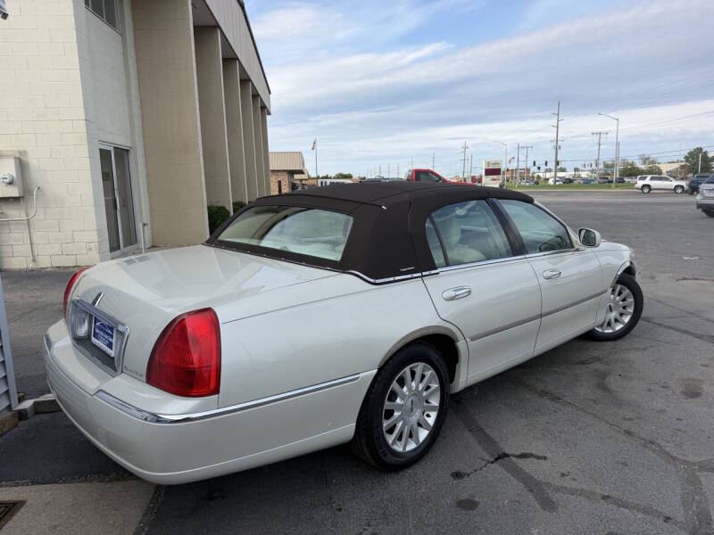 lincoln town car 2007 1LNHM81W07Y614904 image lincoln town car 2007 1LNHM81W07Y614904 image